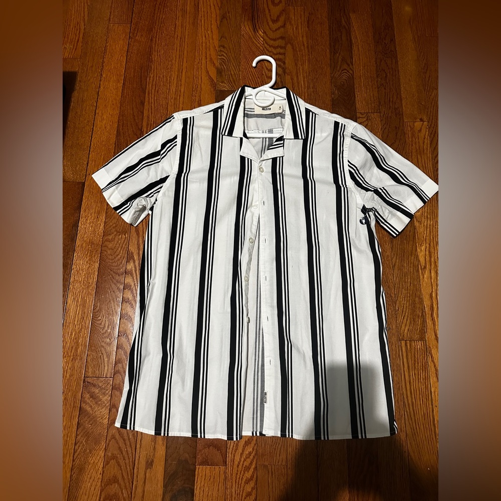 Hollister Button Shirt For All Occasions Size M